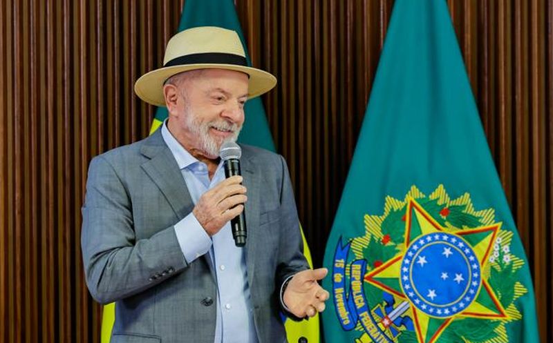 Lula afirma que EUA tomaram ‘atitude irresponsável’ ao revogarem visto de embaixadora do Brasil Lula afirma que EUA tomaram ‘atitude irresponsável’ ao revogarem visto de embaixadora do Brasil
