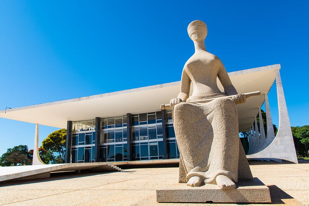 Solução para crise no STF deve ser mais política que técnica, afirma Kakay