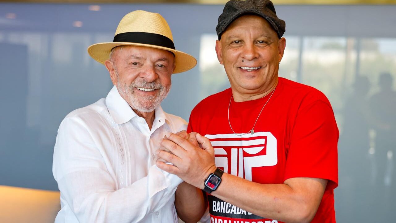 Leci Brandão e Moisés Selerges são convidados do Conversa Sem Curva desta sexta 2 moises-selerges-bancada-dos-trabalhadores-e-das-trabalhadoras-leci-brandao