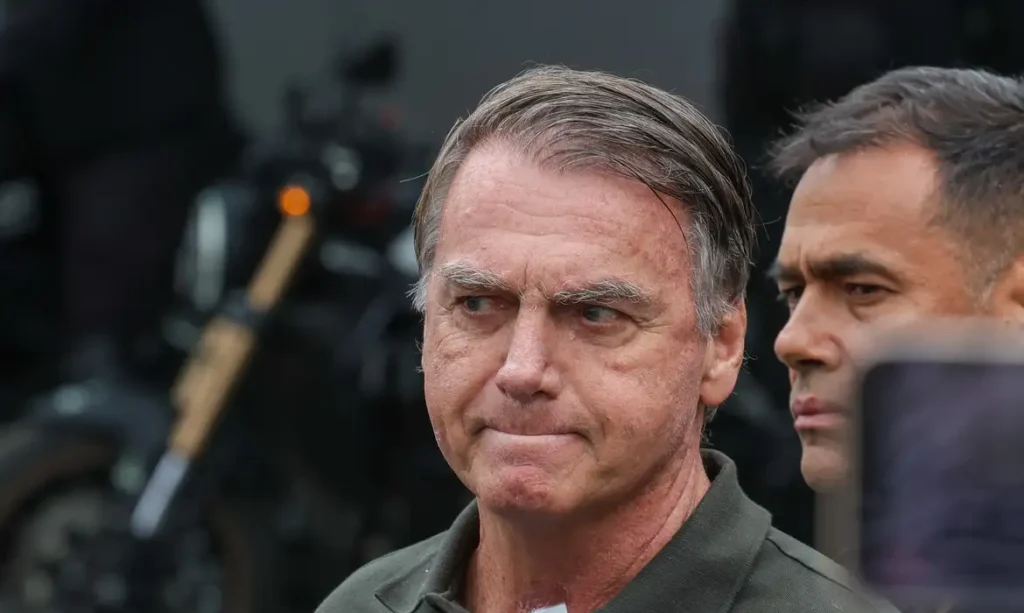 Jair Bolsonaro apresenta nova revisão criminal ao STF e pede suspensão da pena