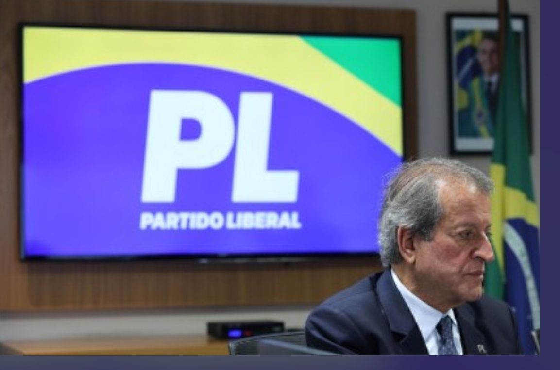 Valdemar da Costa Neto, presidente do Partido Liberal (PL) formalizou o reconhecimento da vitória do Lula