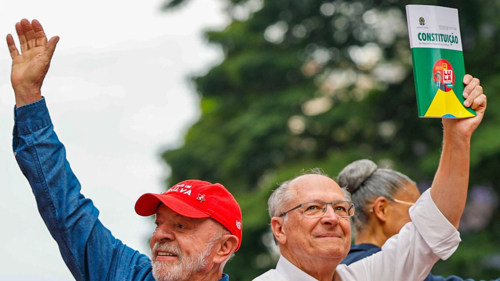 Lula é eleito presidente do Brasil Lula é eleito presidente do Brasil