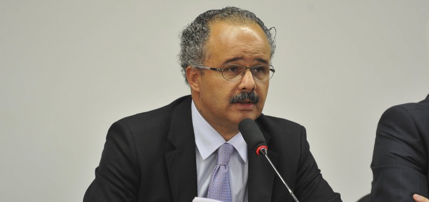 Vicente Cândido: É preciso mudar o sistema político no país