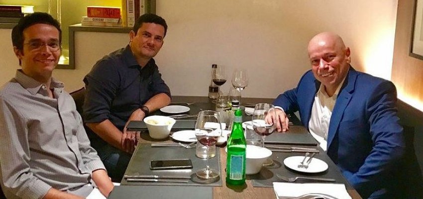 Não há projeto de futuro que não seja derrotar o golpe e restabelecer a democracia