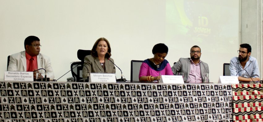 Identidade Jovem vai beneficiar 18,4 milhões de brasileiros de baixa renda