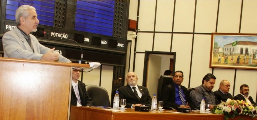 Câmara cria Escola do Parlamento