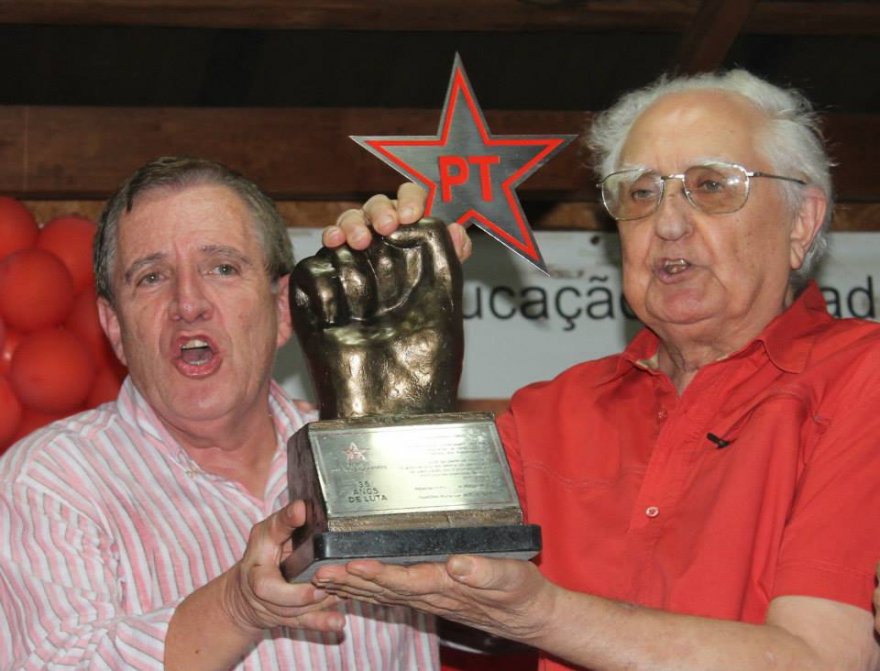 DM de Ribeirão faz homenagens a seus “históricos”